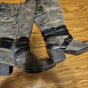 Elegant Gray and Black Heeled Boots